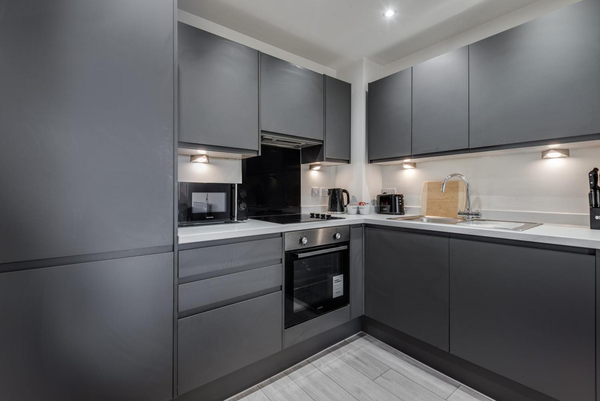Huge Long Offers! Lux City-edge Stay! Perfect For Business & Leisure * Liverpool